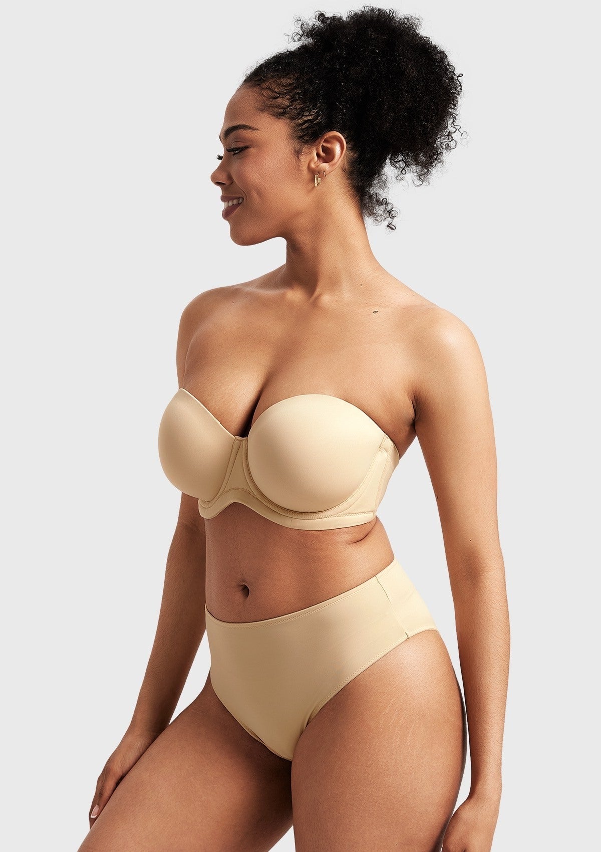 Classic Comfort Multiway Lightly Padded Underwire Strapless Bra
