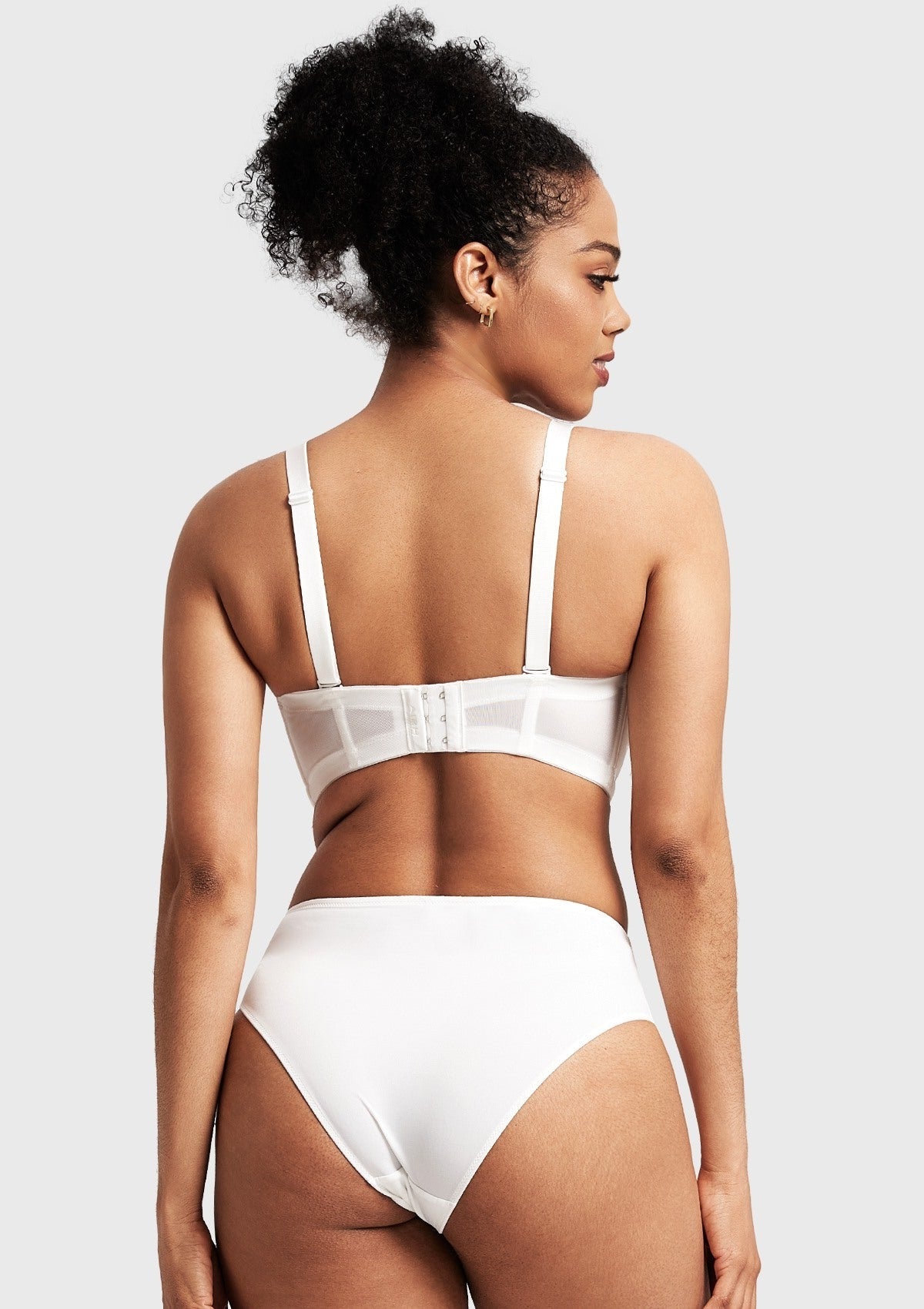 Classic Comfort Multiway Lightly Padded Underwire Strapless Bra