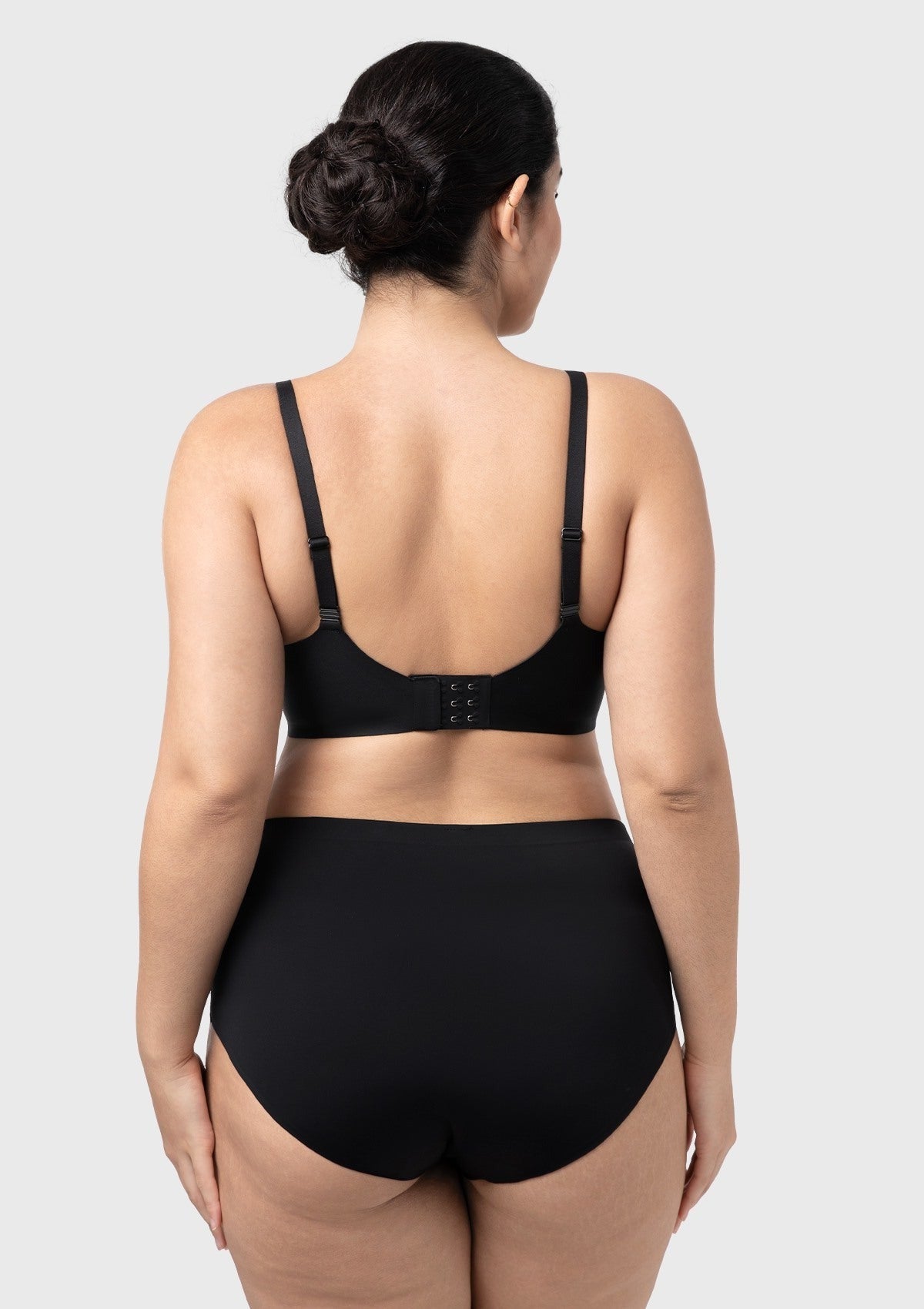 Comfortable Wireless Push Up Plunge Bra with Padded V Lift