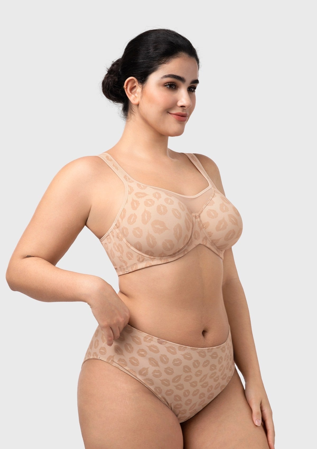 CoolComfort Smoothing Unlined Underwire Minimizer Bra