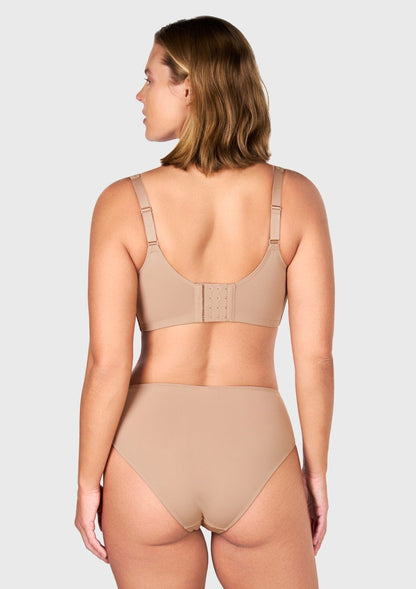 CoolComfort Smoothing Unlined Minimizer Underwire Bra