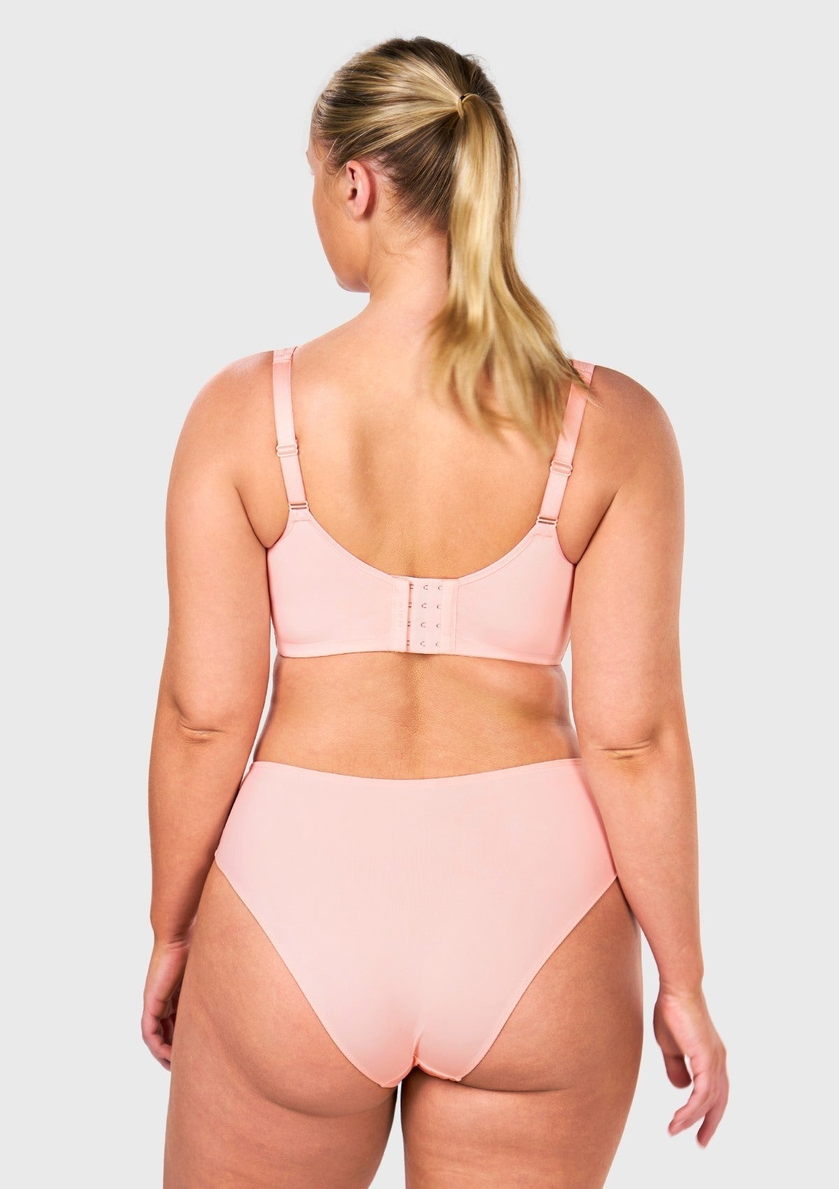 CoolComfort Smoothing Unlined Minimizer Underwire Bra