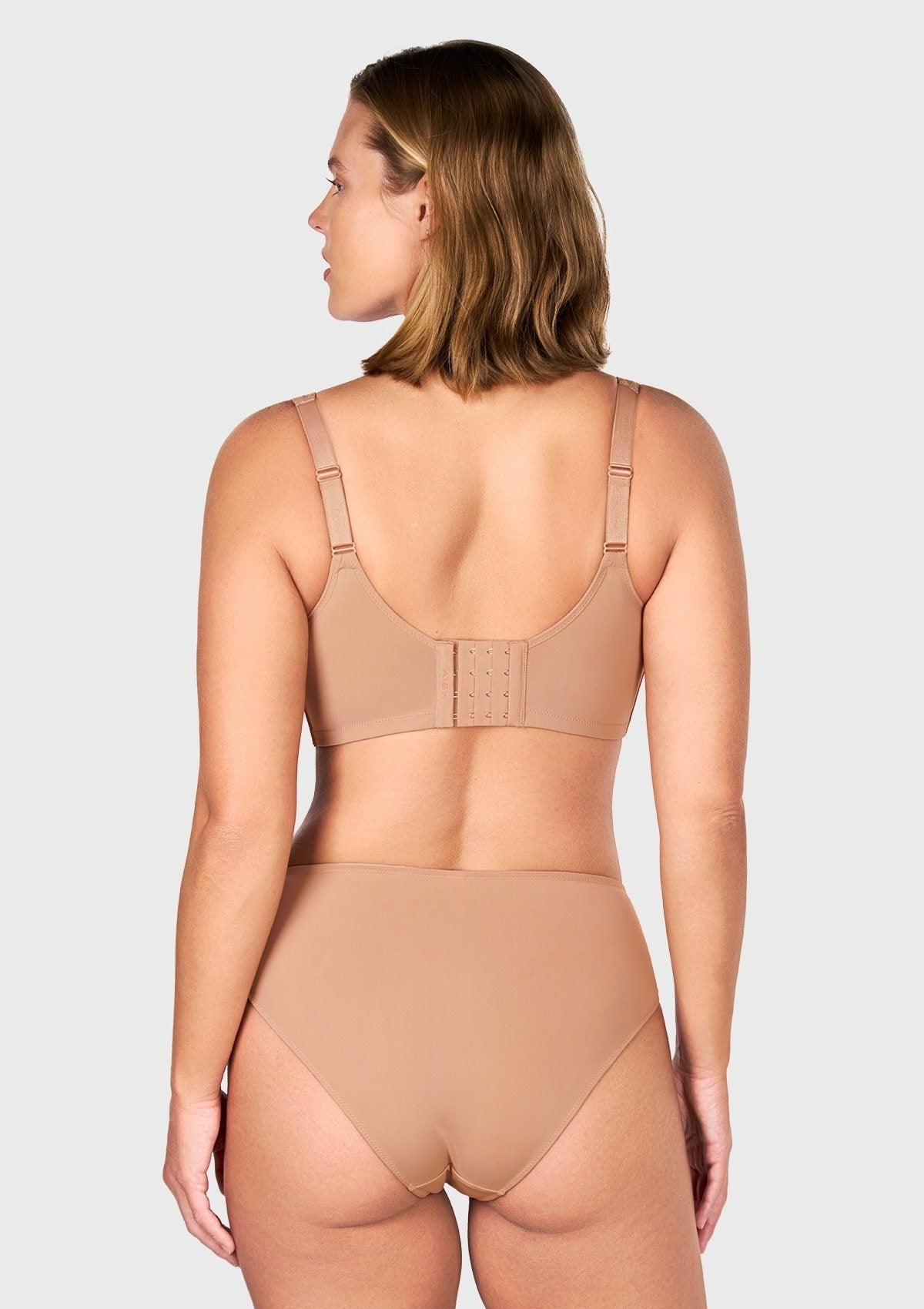 CoolComfort Smoothing Unlined Minimizer Underwire Bra