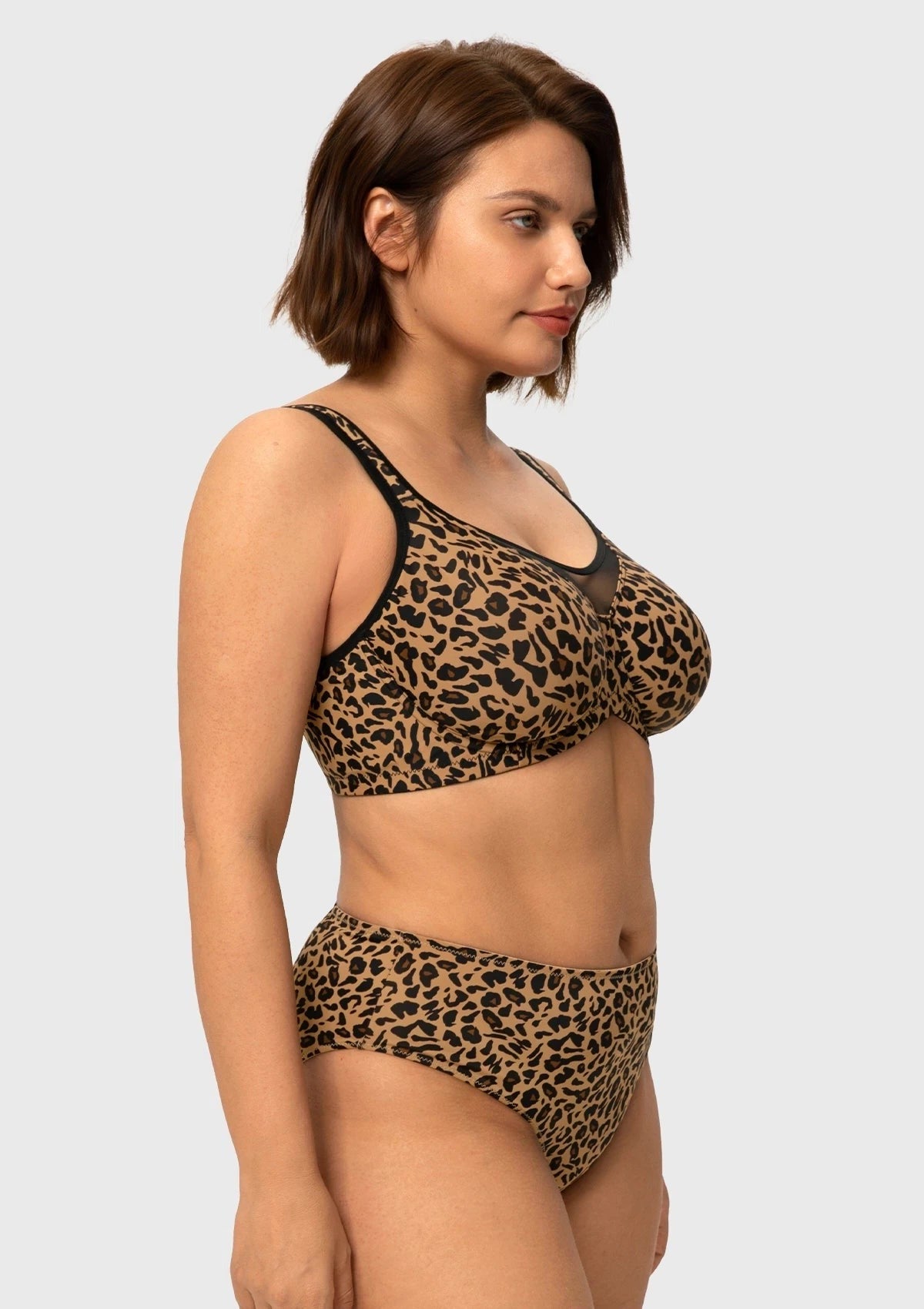CoolComfort Smoothing Unlined Minimizer Underwire Bra