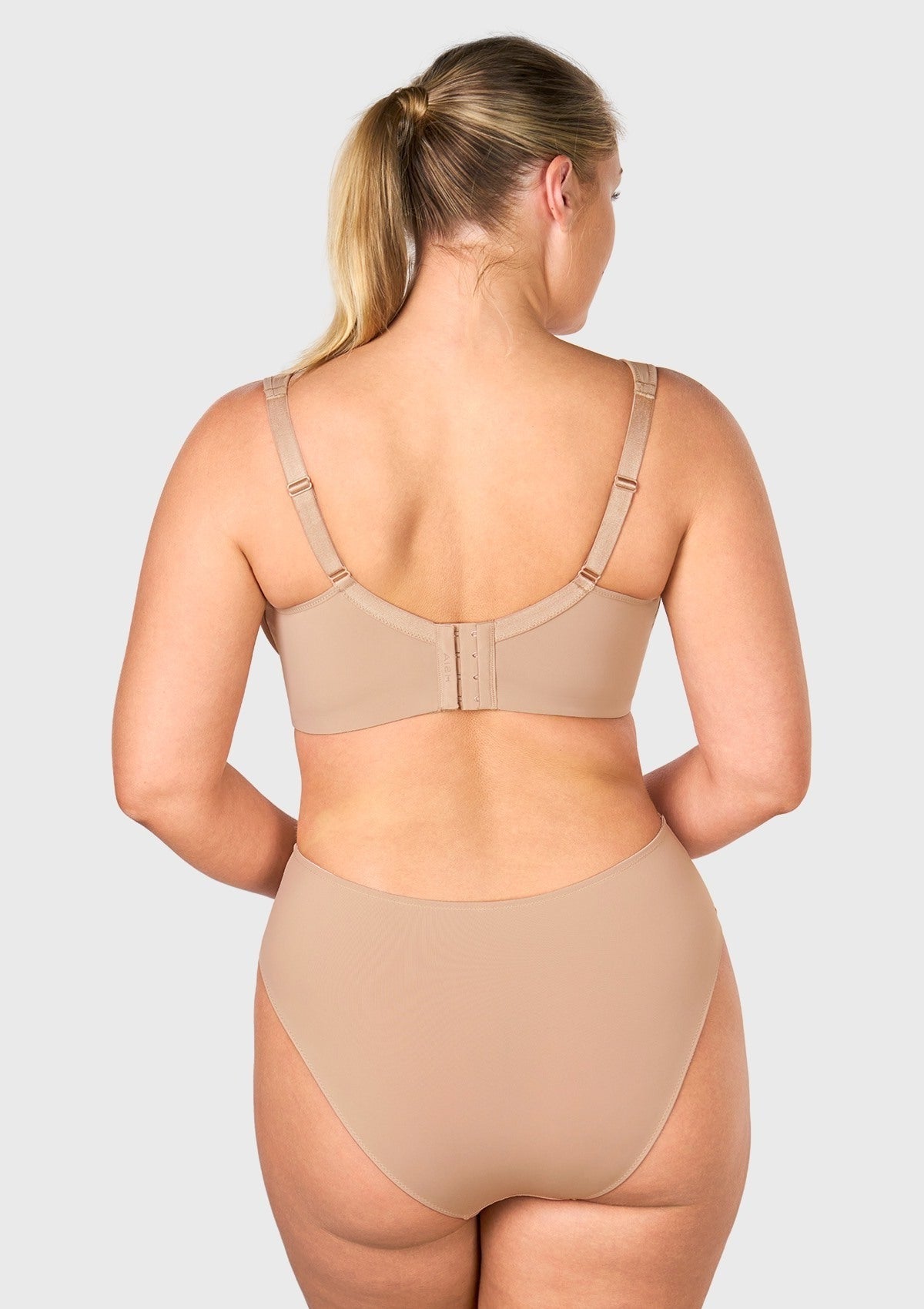 Joan Ultimate Soft T-shirt Unlined Underwire Minimizer Bra
