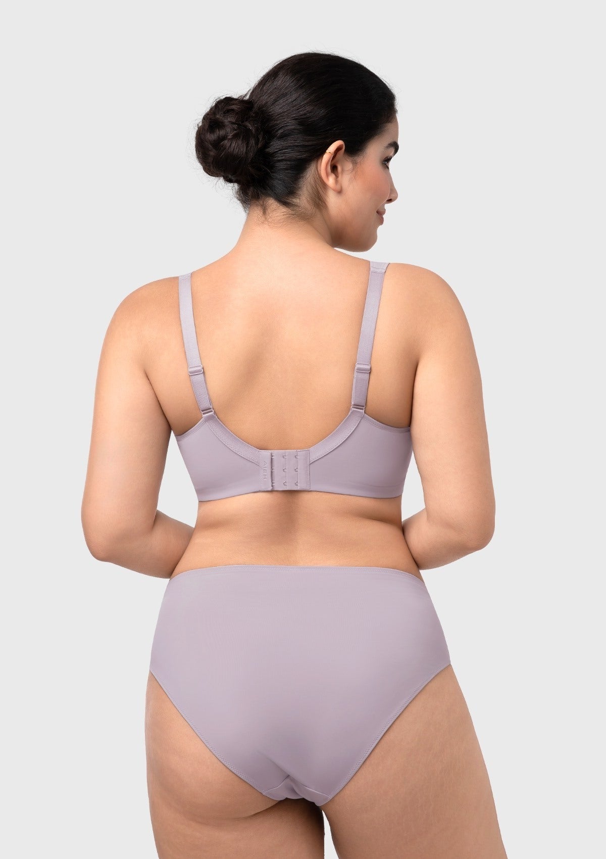 Joan Ultimate Soft T-shirt Unlined Minimizer Bra
