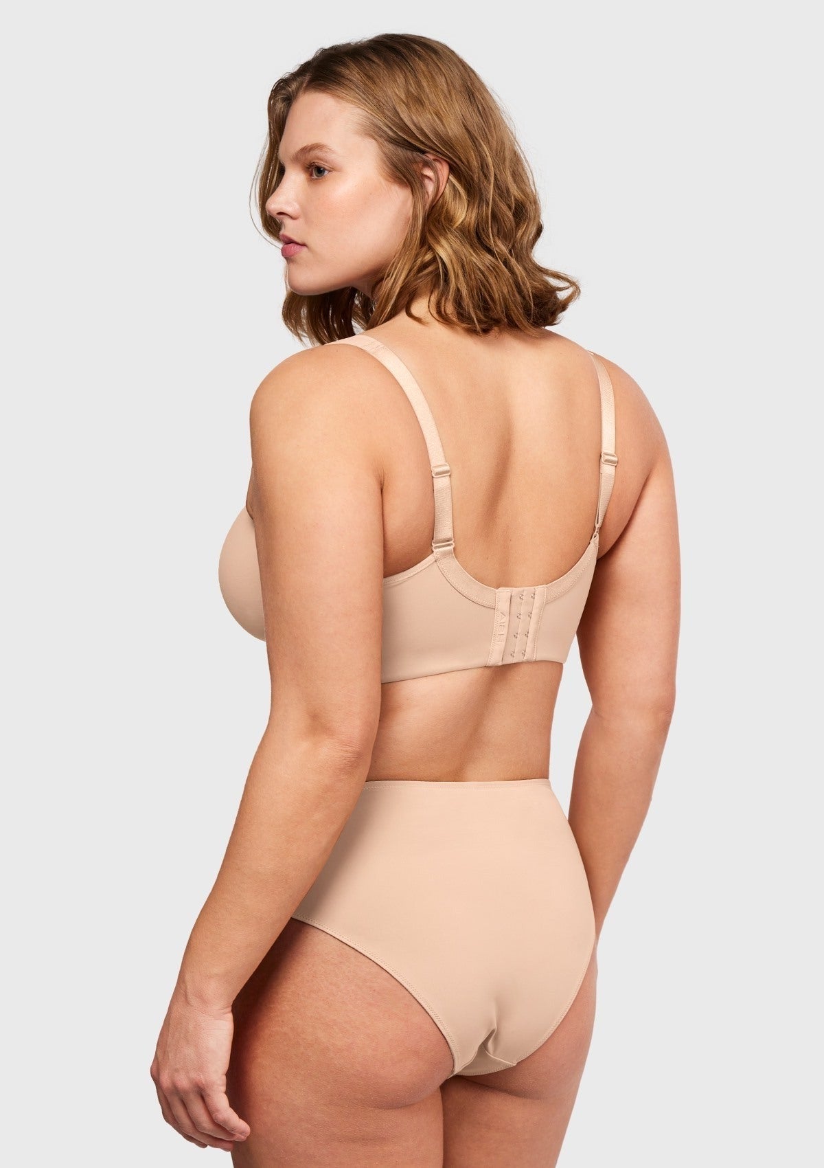 Joan Ultimate Soft T-shirt Unlined Minimizer Bra