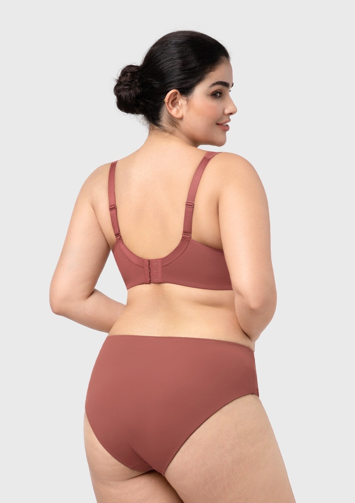 Joan Ultimate Soft T-shirt Unlined Minimizer Bra