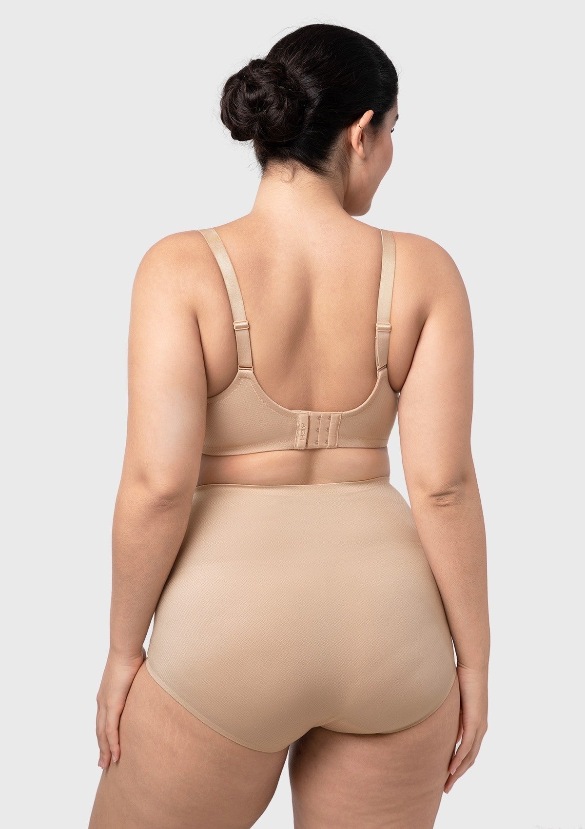 Supportive Seamless Underwire Full Cup Bra