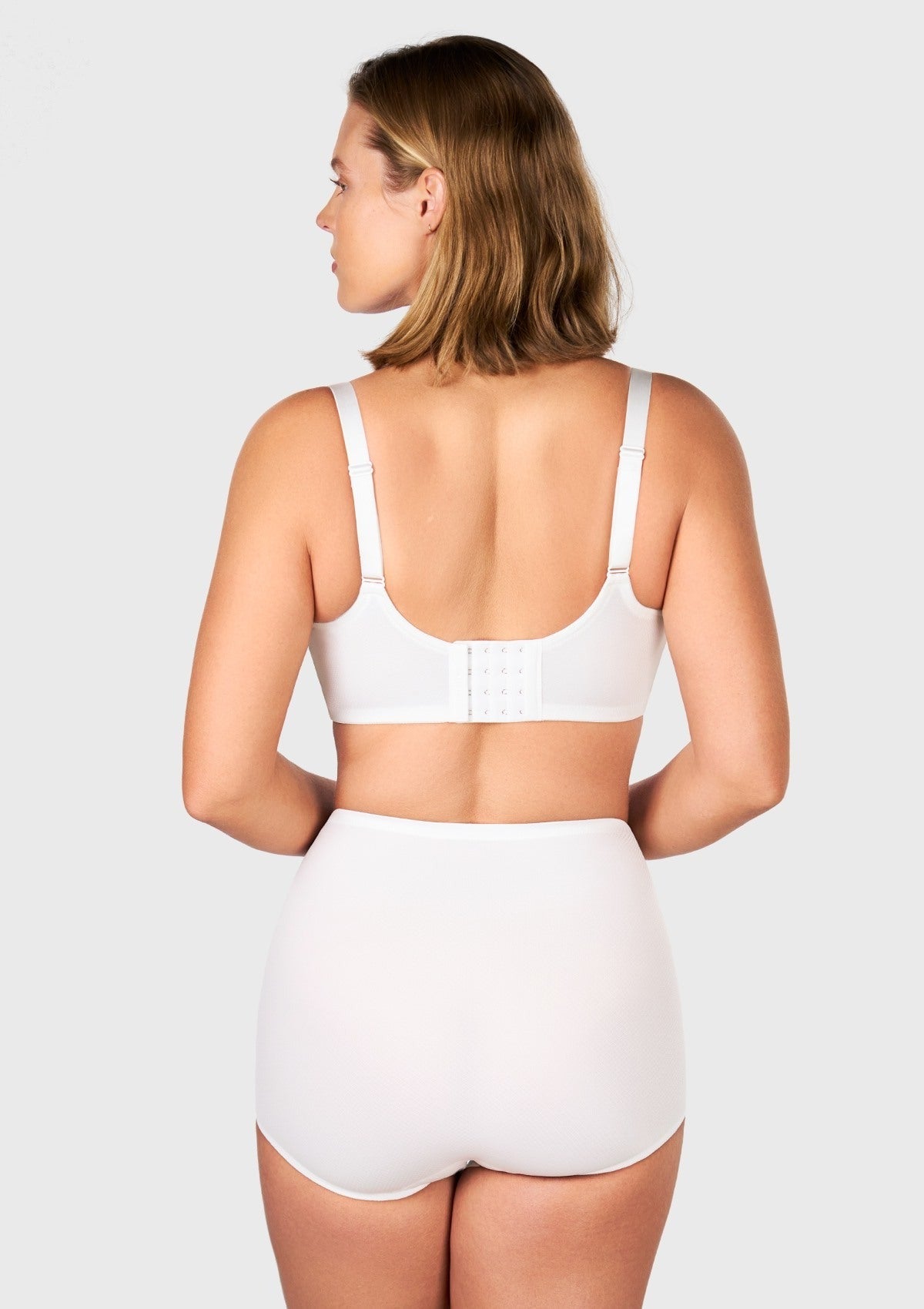 Supportive Seamless Underwire Full Cup Bra