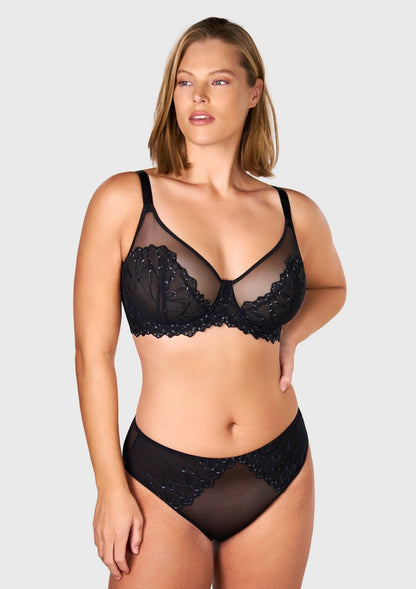 Winter Sonata Embroidered Lace Trim Full Coverage Unlined Underwire Bra