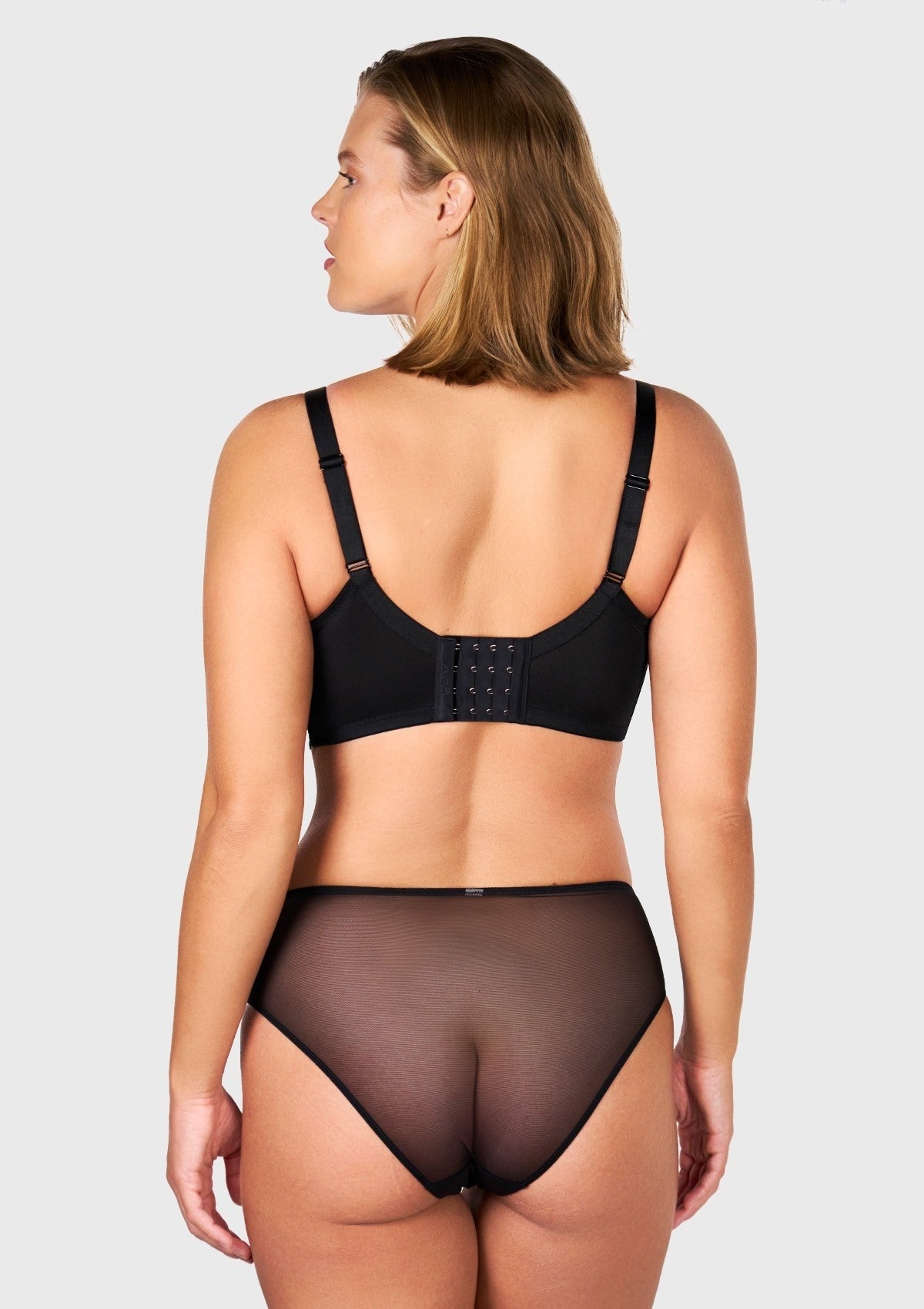 Winter Sonata Embroidered Lace Trim Full Coverage Unlined Underwire Bra