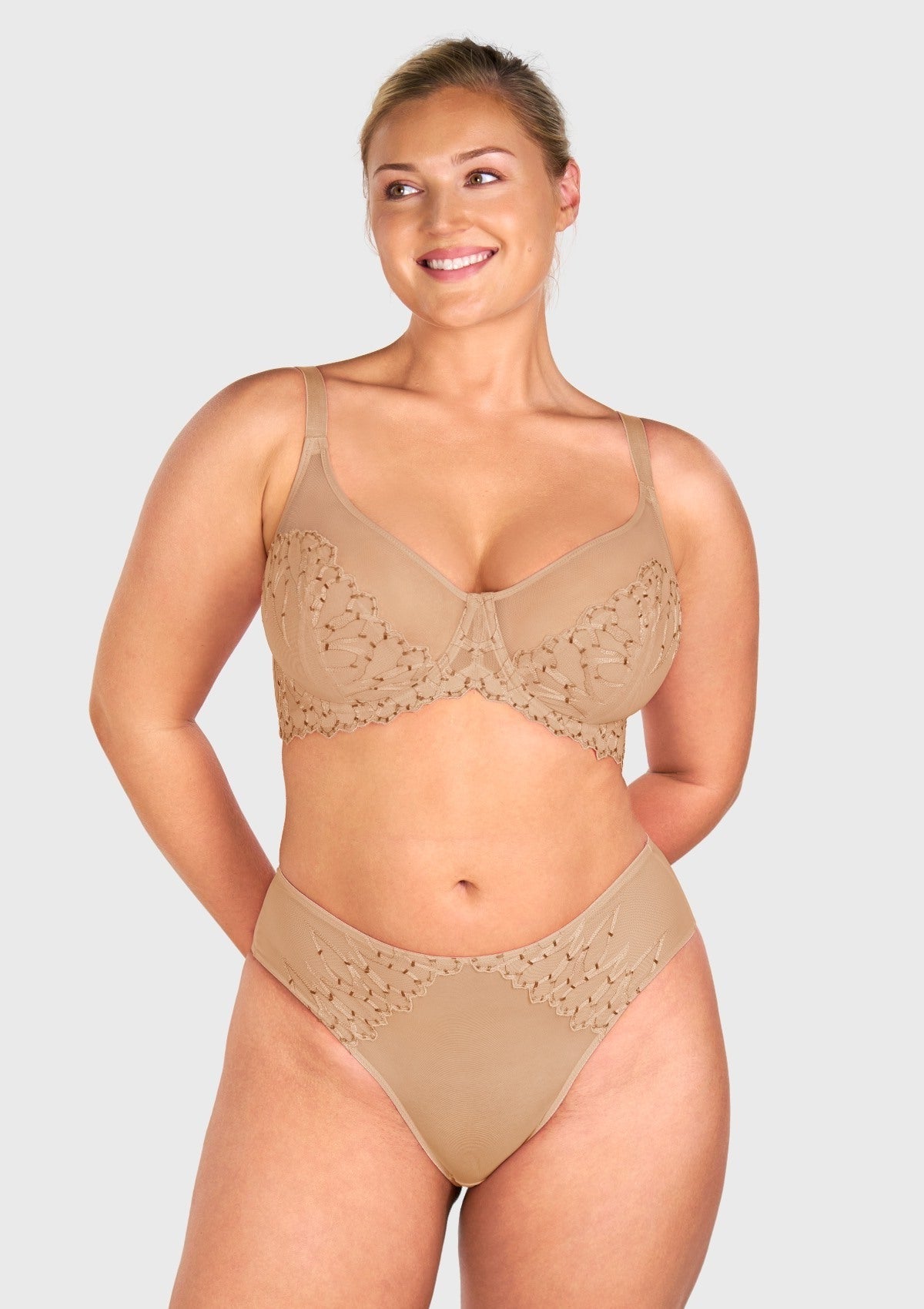 Winter Sonata Embroidered Lace Trim Full Coverage Unlined Underwire Bra