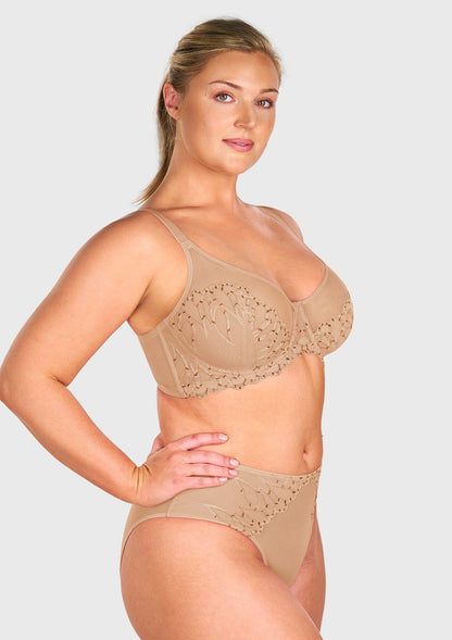 Winter Sonata Embroidered Lace Trim Full Coverage Unlined Underwire Bra