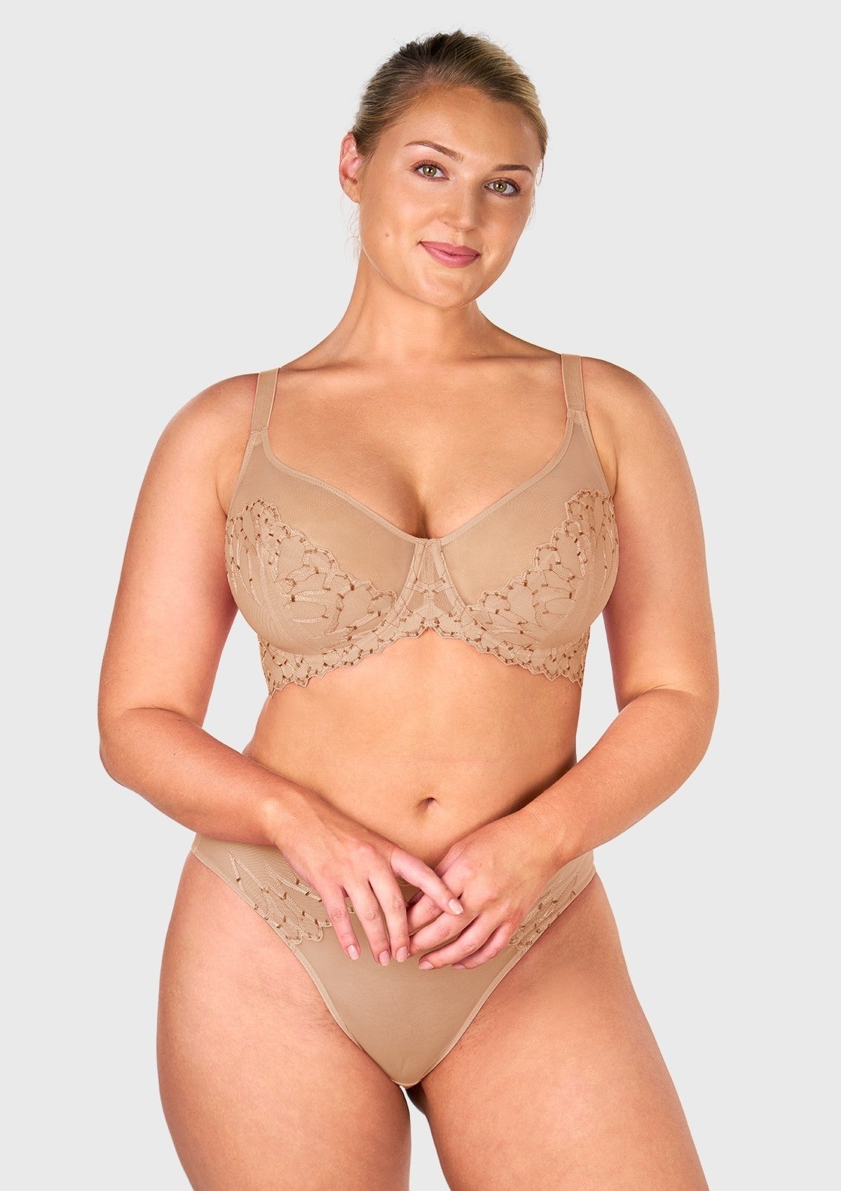 Winter Sonata Embroidered Lace Trim Full Coverage Unlined Underwire Bra